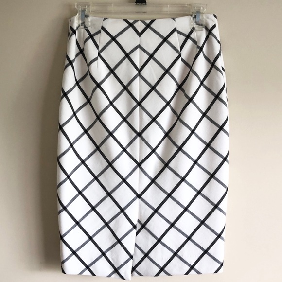 Patterned skirt - Picture 2 of 4